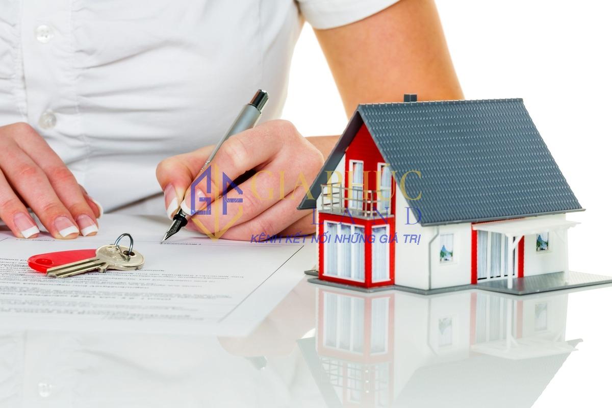 Nên công chứng giấy mua bán đất viết tay